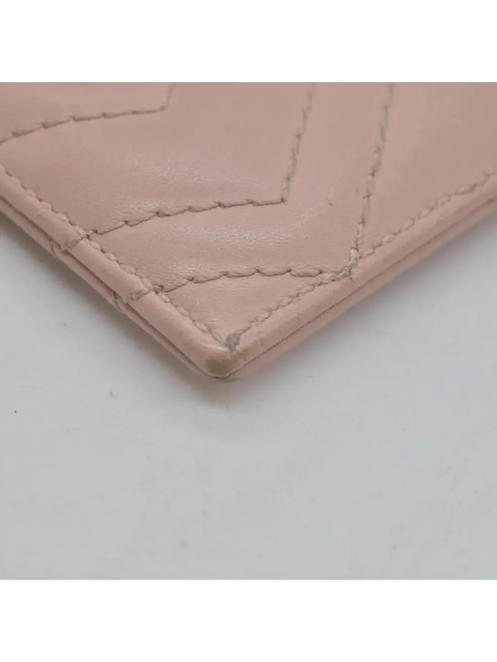 $370 Gucci  Double G Logo Leather Card Holder - Picture 9 of 15